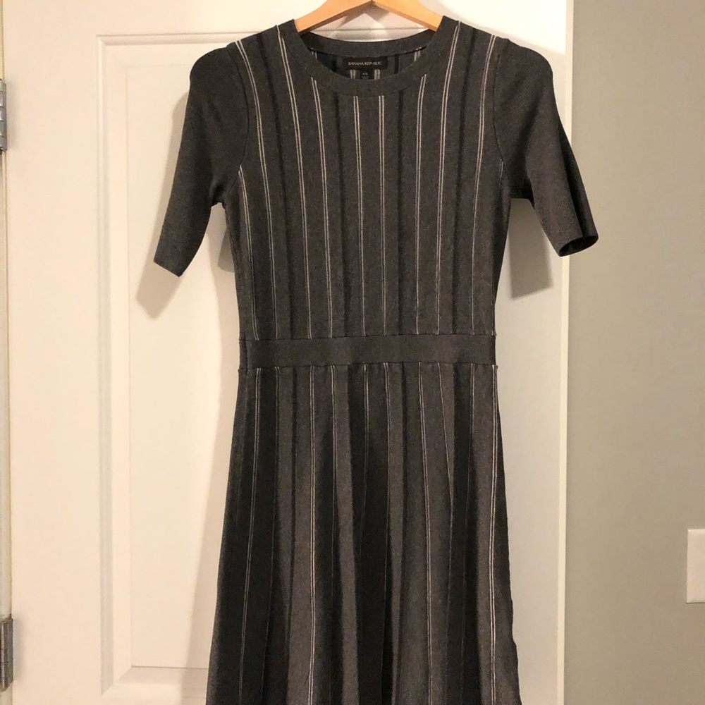 Banana Republic knit dress